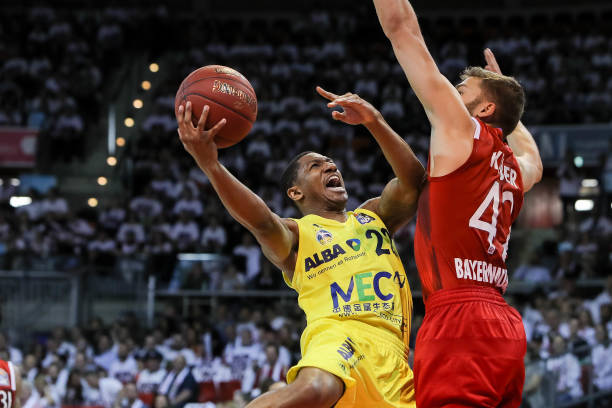 其魅力而增 其魅力而增