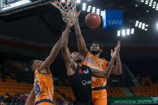 稳定表现入 稳定表现入